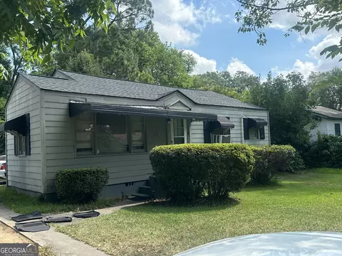 533 Lynmore Cir, Macon, GA 31206