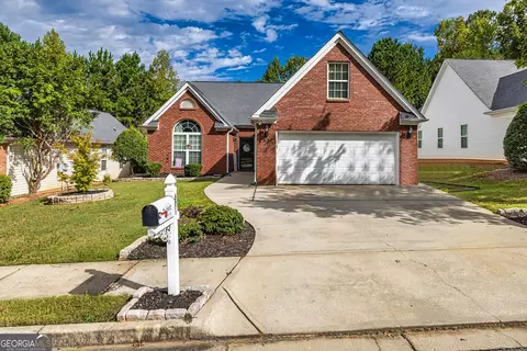 67 Kentucky Ave, Sharpsburg, GA 30277