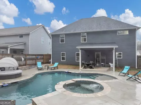 557 Clinton Dr, Temple, GA 30179 photo 2