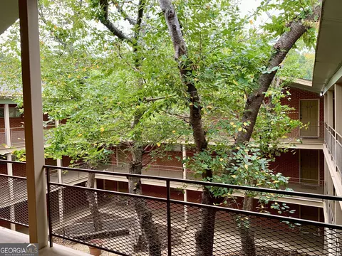 250 Little St #B303, Athens, GA 30605