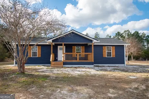 749 Spring Lake Dr, Folkston, GA 31537