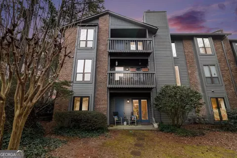320 Tuxworth Cir, Decatur, GA 30033