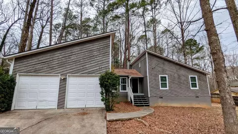 3515 Weathered Wood Dr, Ellenwood, GA 30294