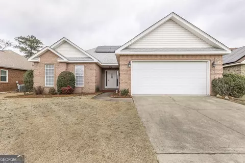 327 Links View Dr, Bonaire, GA 31005