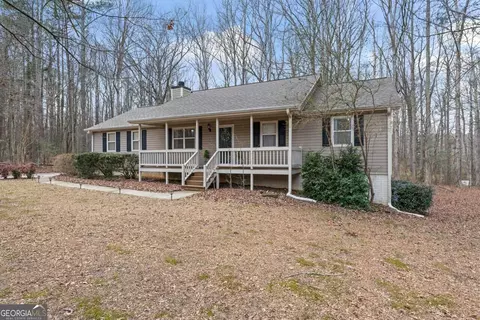 122 Doe Run Dr, Sharpsburg, GA 30277
