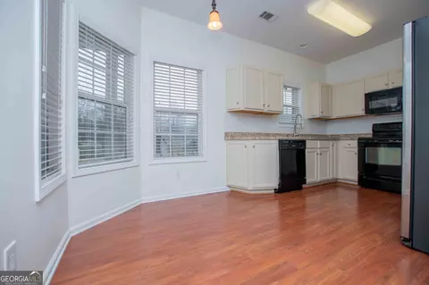 141 Mill Pond Xing L5, Carrollton, GA 30116 photo 6