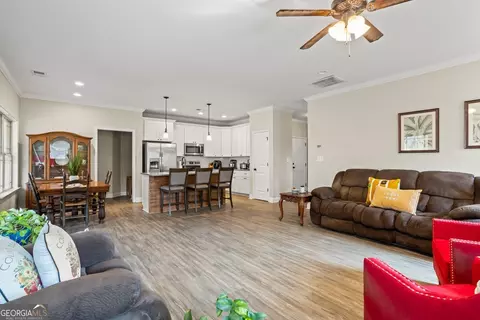 447 Barbara Ct, Forsyth, GA 31029 photo 14