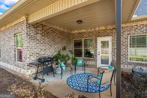 447 Barbara Ct, Forsyth, GA 31029 photo 10