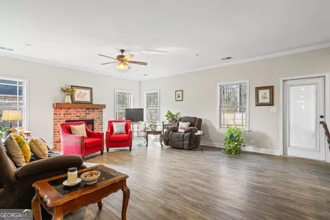 447 Barbara Ct, Forsyth, GA 31029 photo 15