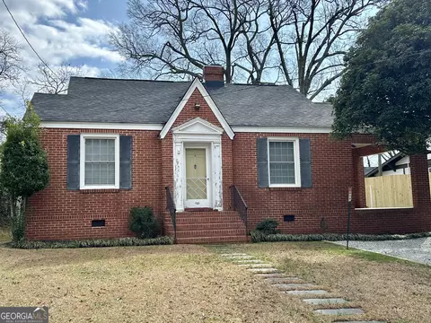 123 S Mcintosh St, Elberton, GA 30635