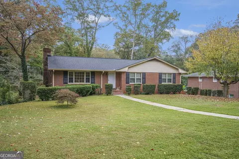 820 Sunnybrook Dr, Griffin, GA 30224