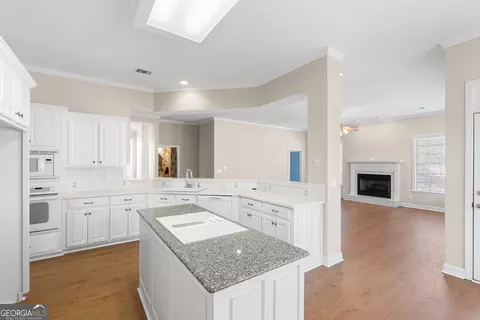 Kitchen - 208 Fall Harvest, Centerville, GA 31028 photo 1 of 5