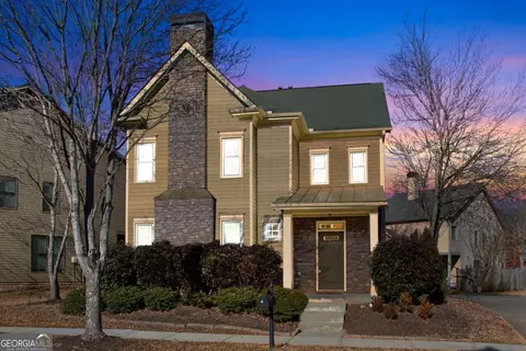 3769 Baxley Point Dr, Suwanee, GA 30024 photo 2