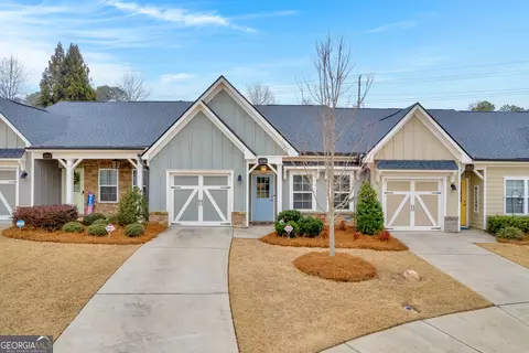 4548 Rutledge Dr, Oakwood, GA 30566