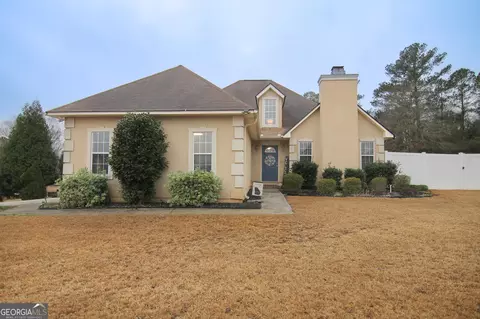 301 Hunters Ridge Dr, Byron, GA 31008