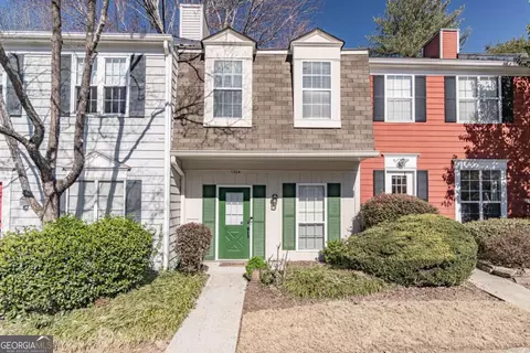 1304 Wedgewood Ct, Atlanta, GA 30350