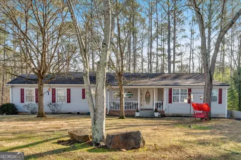 6106 Misty Valley Dr SE, Acworth, GA 30102