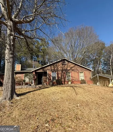 8463 Alden Dr, Riverdale, GA 30274