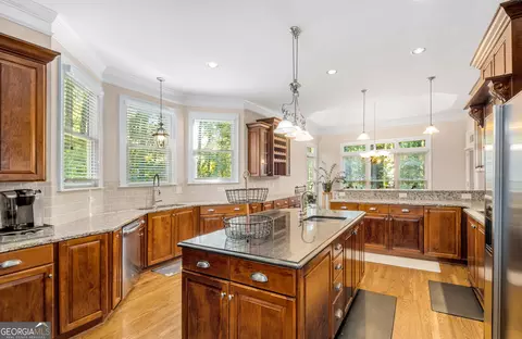Kitchen - 101 Kenmare Row, Tyrone, GA 30290 photo 3 of 5