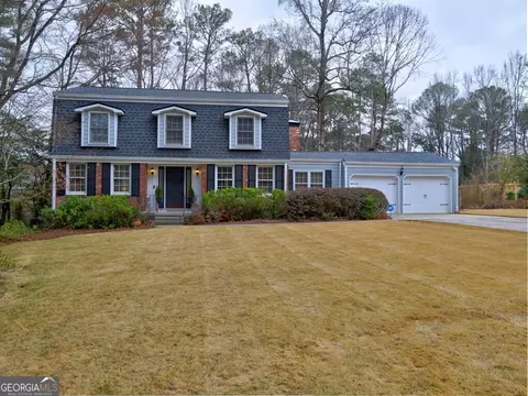 2426 Glenbonnie Dr, Atlanta, GA 30360