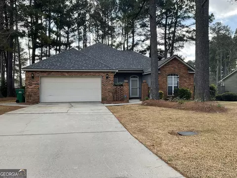 138 Gleneagle Dr, Byron, GA 31008