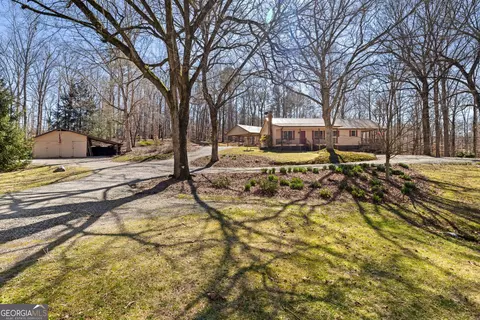1552 Hollywood Hwy, Clarkesville, GA 30523