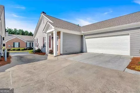 753 Camry Cir, Dallas, GA 30157