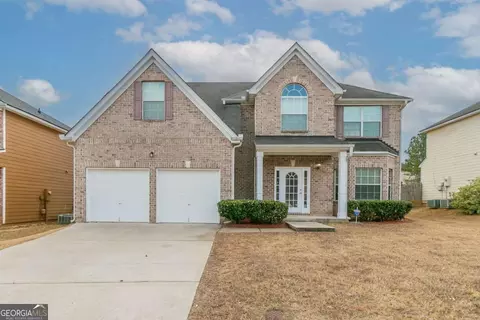 610 Maltese Dr, Atlanta, GA 30349