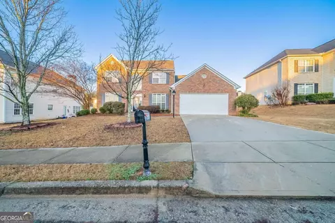 2397 Shady Maple Trl, Loganville, GA 30052