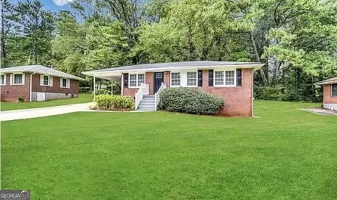 648 Ozburn Rd NW, Atlanta, GA 30318