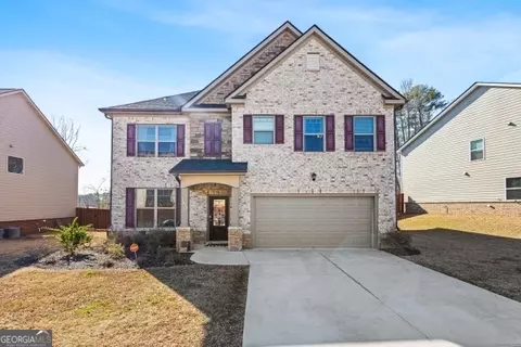 3272 Hawthorn Farm Blvd, Loganville, GA 30052