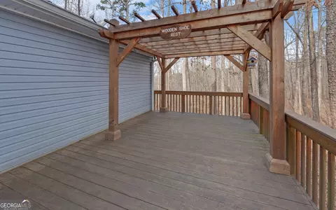 283 Crescent Dr, Toccoa, GA 30577 photo 40