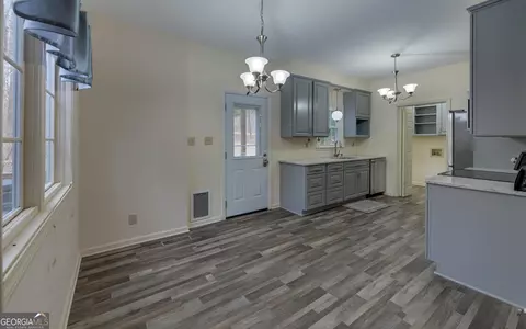 283 Crescent Dr, Toccoa, GA 30577 photo 10