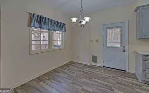 283 Crescent Dr, Toccoa, GA 30577 photo 9