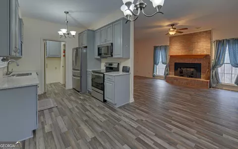 283 Crescent Dr, Toccoa, GA 30577 photo 11