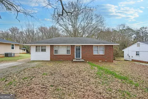 5 Martin St, Newnan, GA 30263