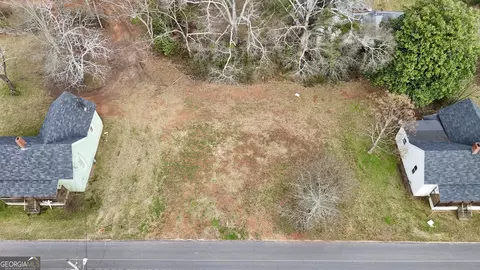304 Cedar St, Social Circle, GA 30025