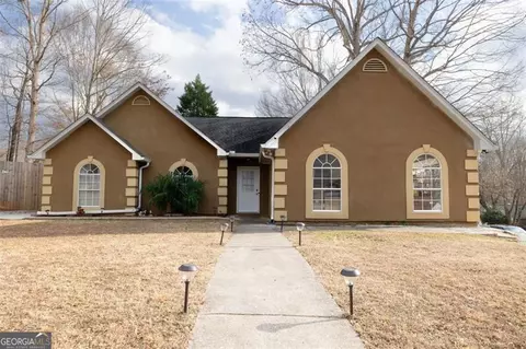 2074 Flint Hill Dr, Lawrenceville, GA 30044