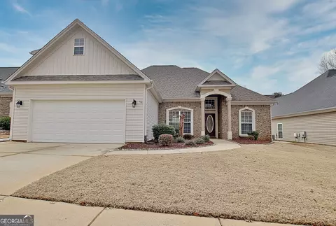 11 Village Pass, Newnan, GA 30265