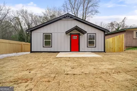 532 S Pond St, Toccoa, GA 30577