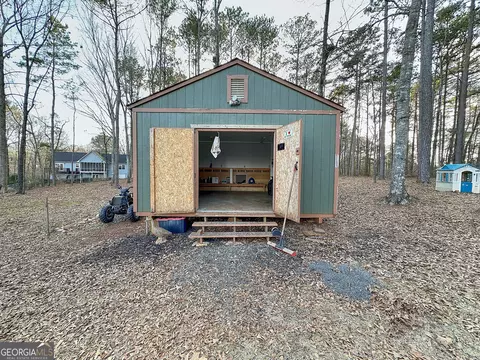 Exterior - 107 Colonial Ct, Lagrange, GA 30240 photo 6 of 10