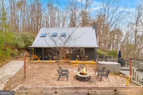 400 Crystal Hls, Clarkesville, GA 30523