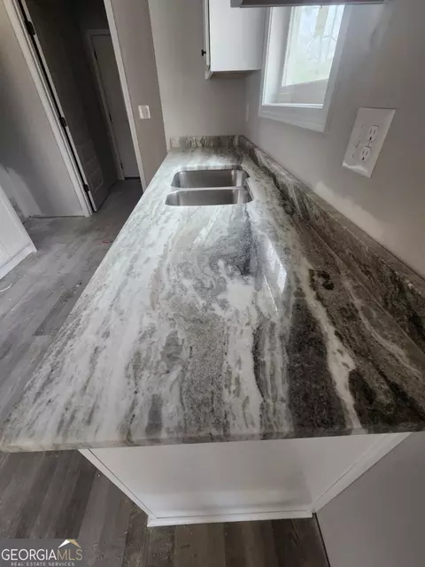 Kitchen - 111 Silver Maple Ct, Byron, GA 31008 photo 2 of 4