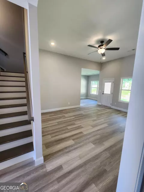 Living - 111 Silver Maple Ct, Byron, GA 31008 photo 1 of 1