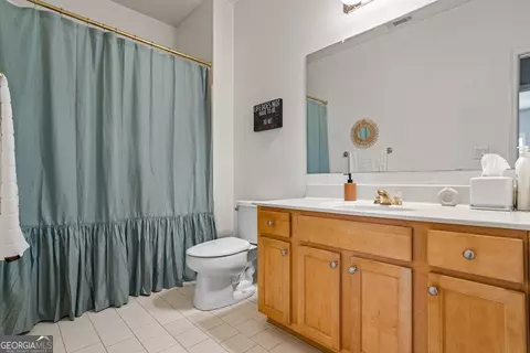 Bath - 405 Linkmere Ln, Covington, GA 30014 photo 1 of 4