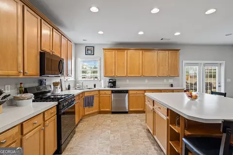 Kitchen - 405 Linkmere Ln, Covington, GA 30014 photo 3 of 4