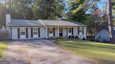 309 S Pine Hill Rd, Griffin, GA 30223