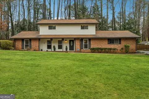4072 Whispering Forest Ct SW, Lilburn, GA 30047