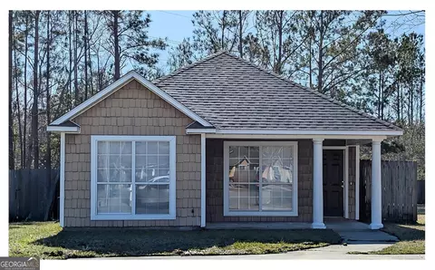 3144 Vanelle Dr, Valdosta, GA 31602