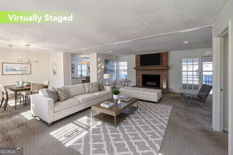 4453 White Oak Dr, Sugar Hill, GA 30518